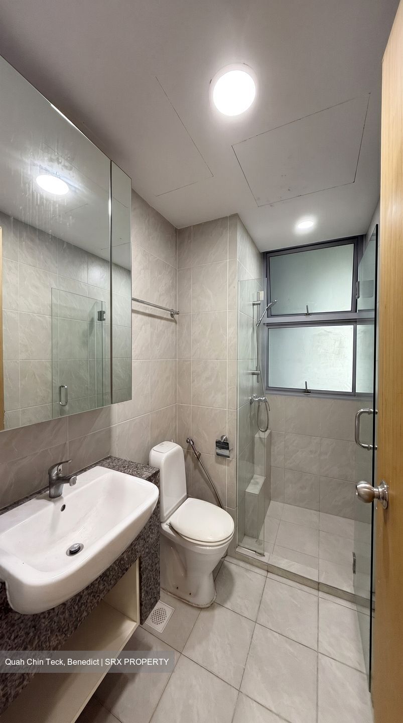 Lakeholmz (D22), Condominium #566604131